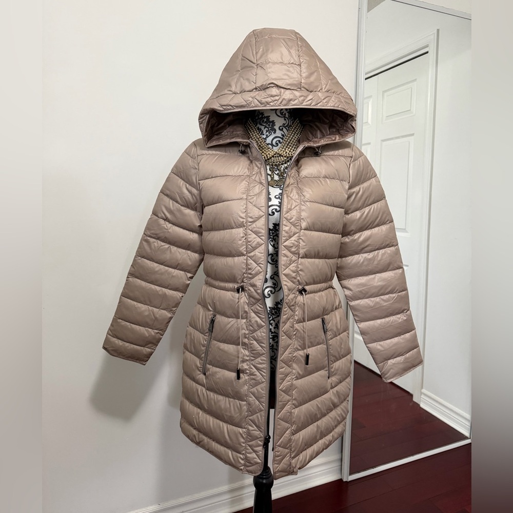 NWOT Kenneth Cole New York Women's Hooded Puffer Jacket - Matte Gold